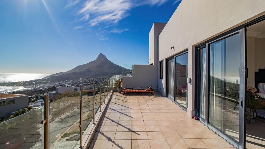 To Let 4 Bedroom Property for Rent in Camps Bay Western Cape
